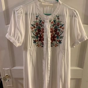Embroidered tunic top